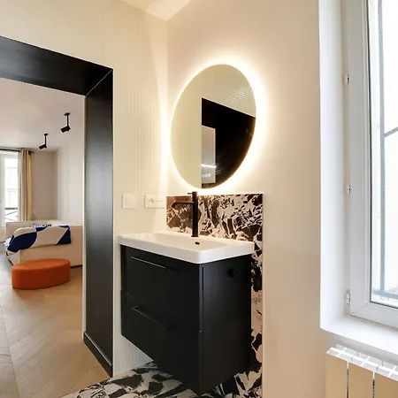 Luxury Flat Four Peoples 아파트